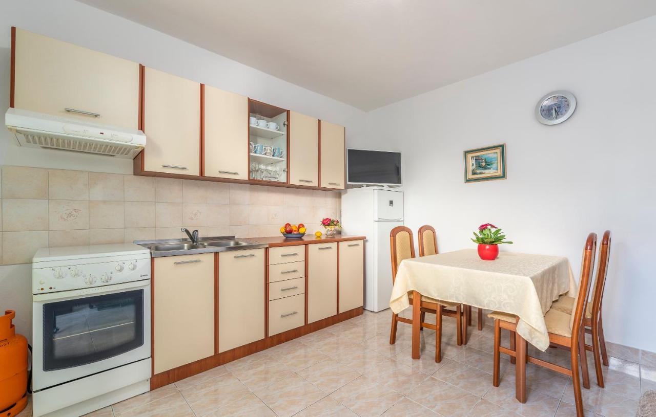 Apartments Feniks ポレッチ エクステリア 写真