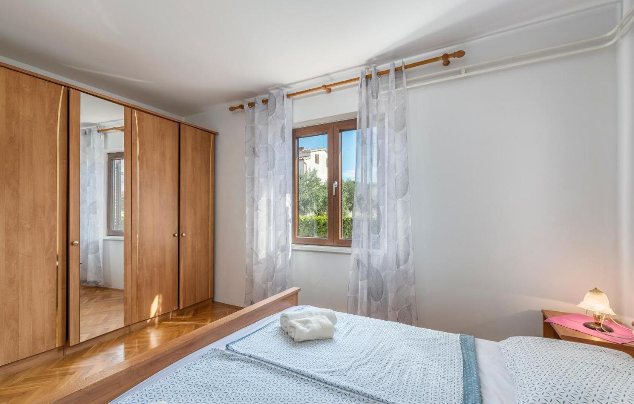 Apartments Feniks ポレッチ エクステリア 写真