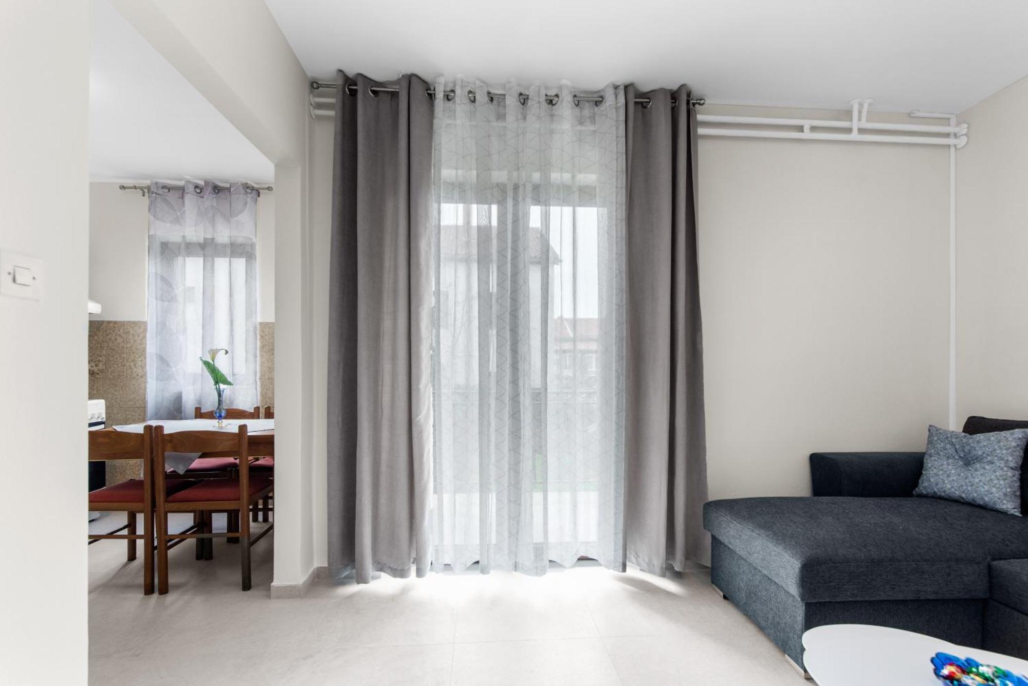 Apartments Feniks ポレッチ エクステリア 写真