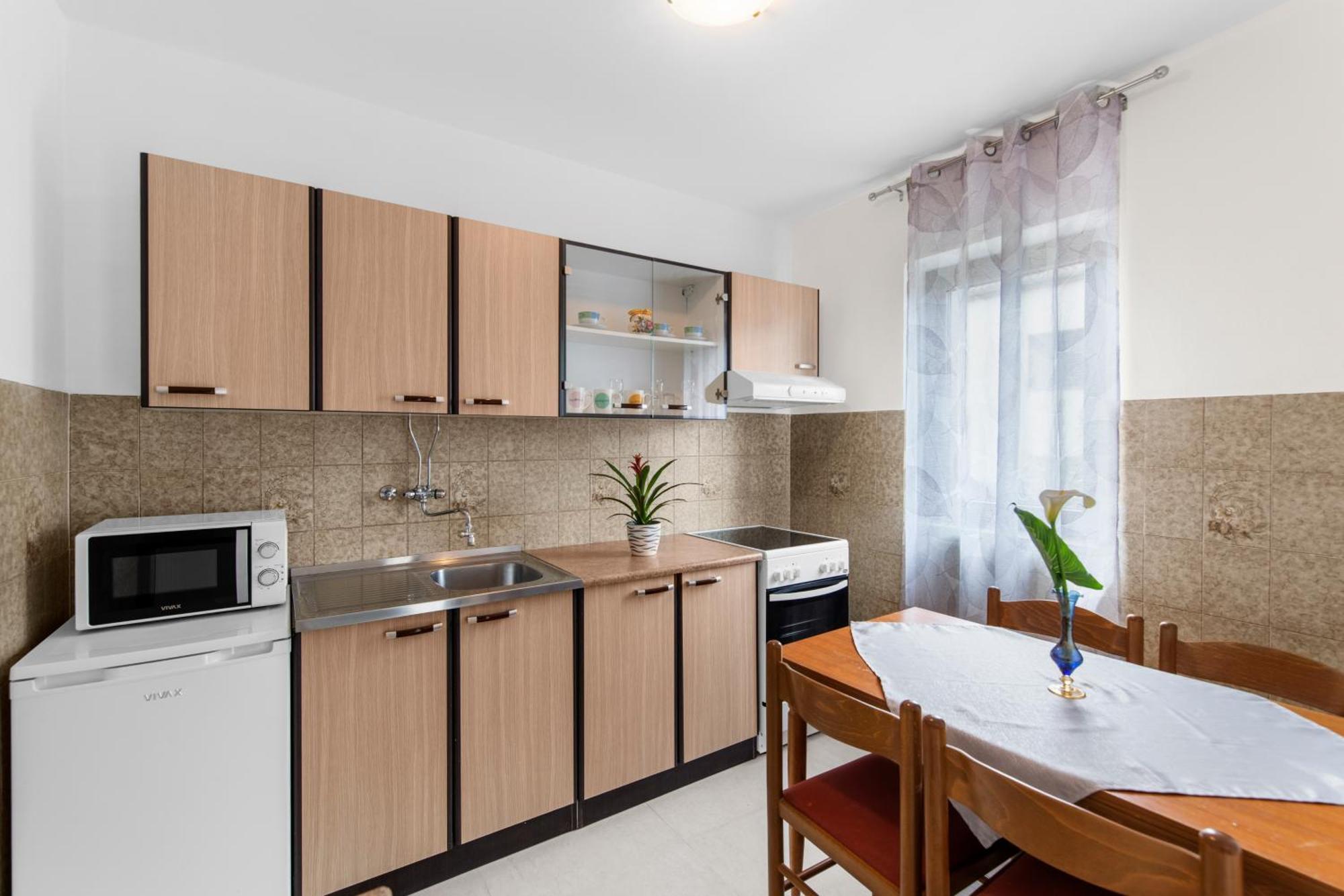 Apartments Feniks ポレッチ エクステリア 写真